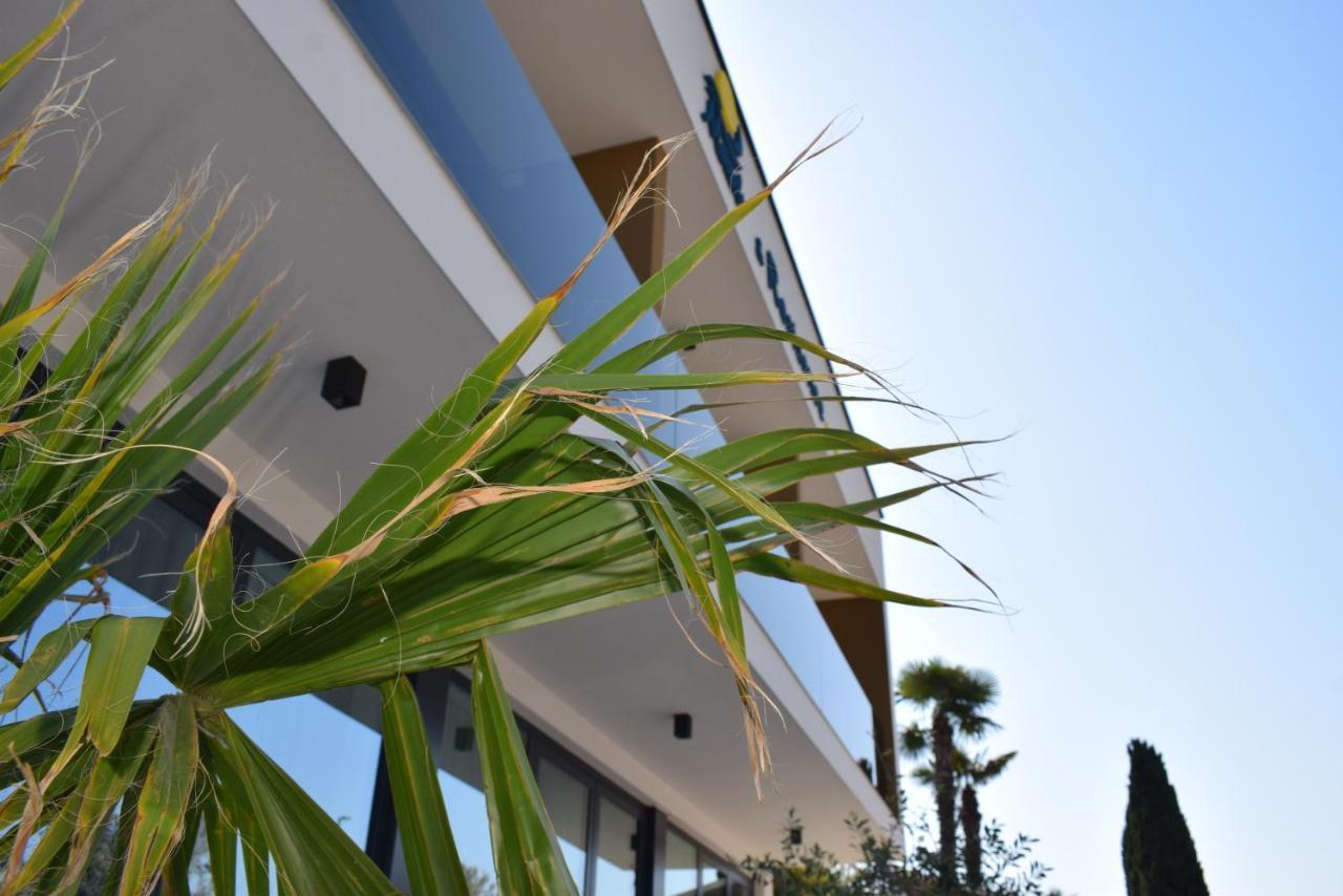 Maresole Beachfront Residence 波雷奇 外观 照片